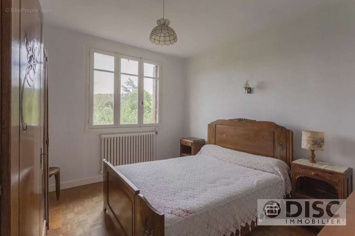 Spacieuse et lumineuse maison de village avec jardin. - photo 9