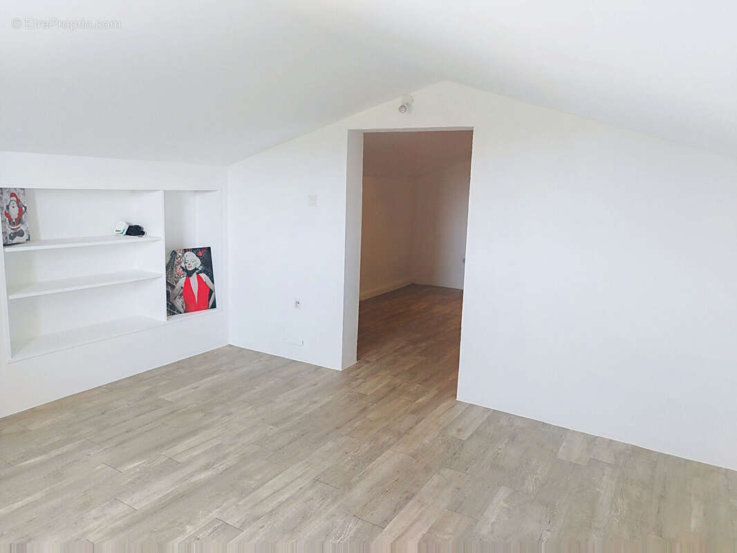 Maison à SAINT-GENIES-DE-COMOLAS