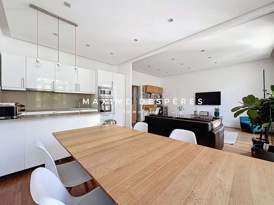 Appartement à NEUILLY-SUR-SEINE