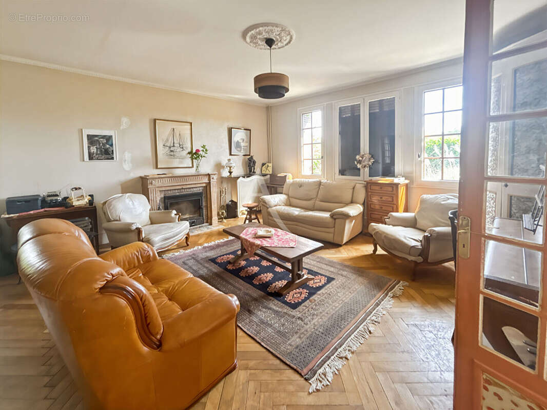 Maison à ROMILLY-SUR-ANDELLE
