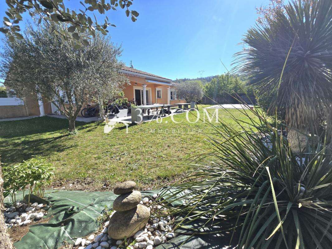 Maison à CHATEAUNEUF-SUR-ISERE