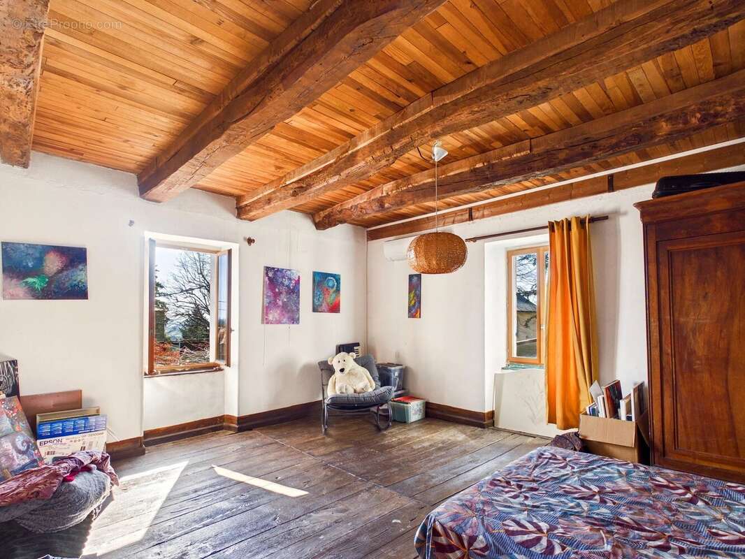 Maison à JOUQUEVIEL