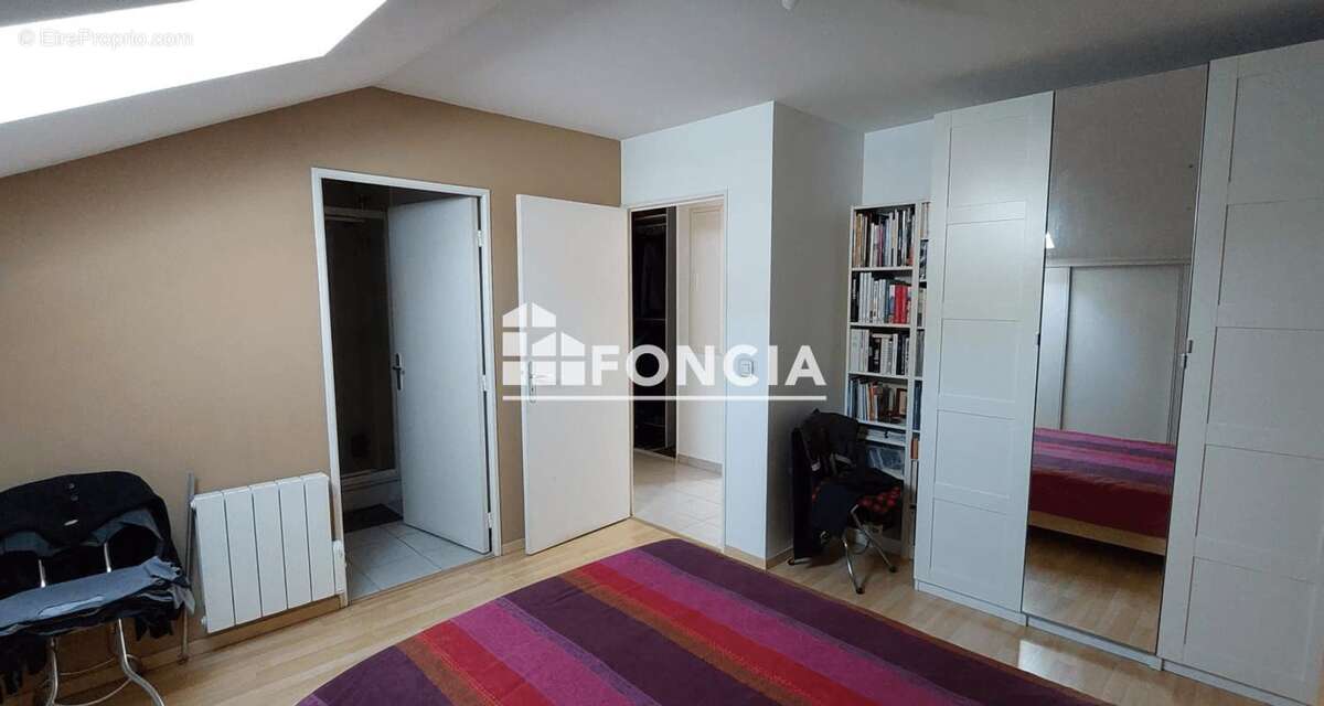 Appartement à VIZILLE