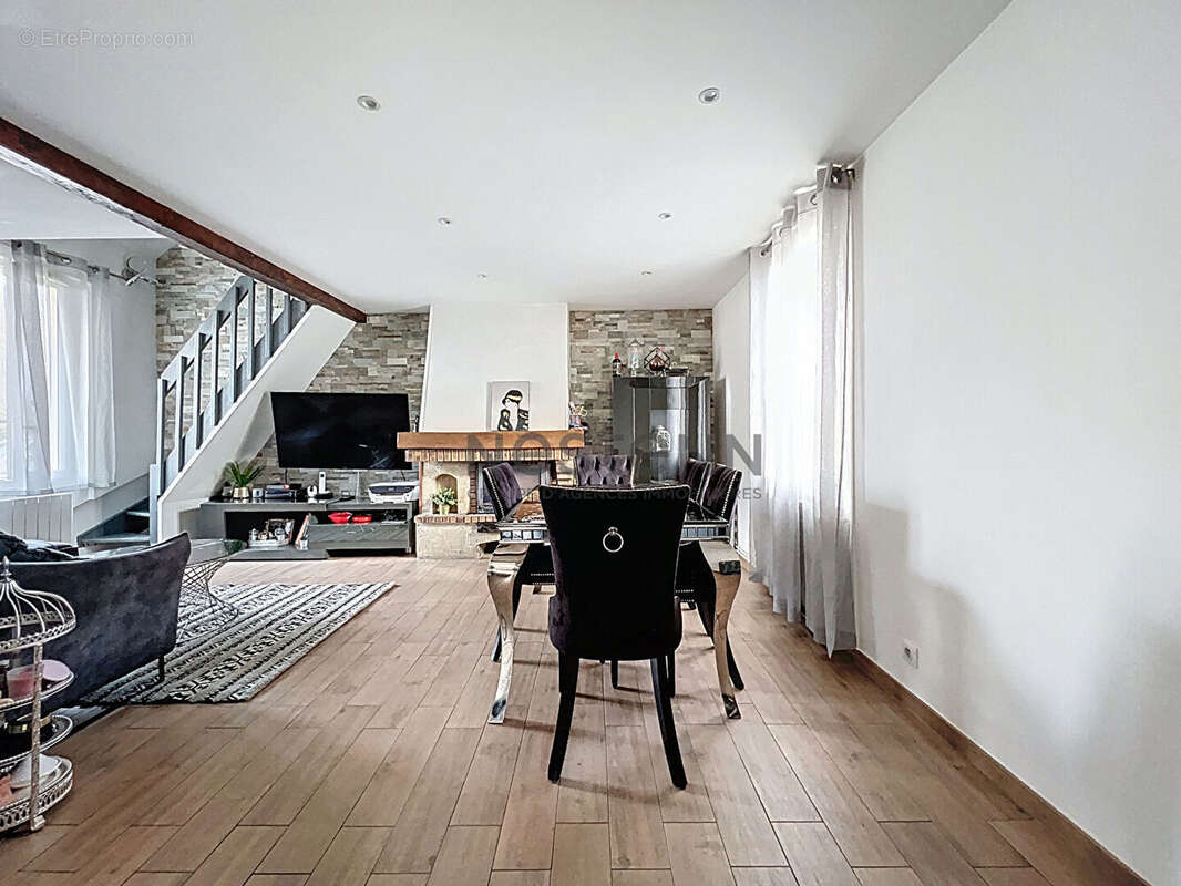Maison à LIMEIL-BREVANNES