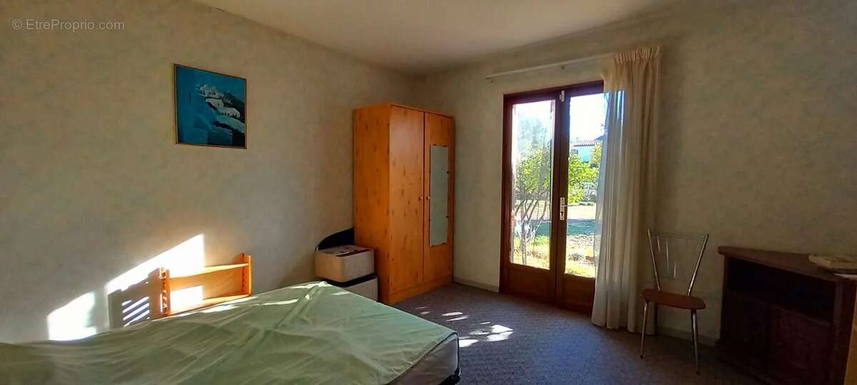 Maison à ROQUEBRUNE-SUR-ARGENS