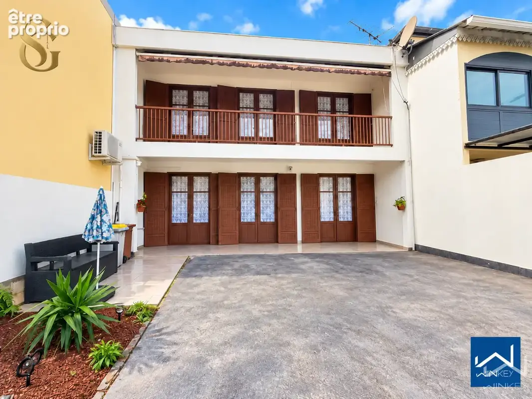 À vendre   saint-denis centre   maison familiale t5 de 131 m2 avec cour privative de 70 m2 - photo 8