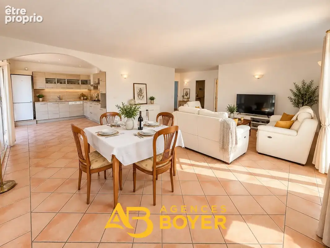 Bandol   Pierreplane  Maison 152 m2 avec T2 indépendant, proche plages - photo 3