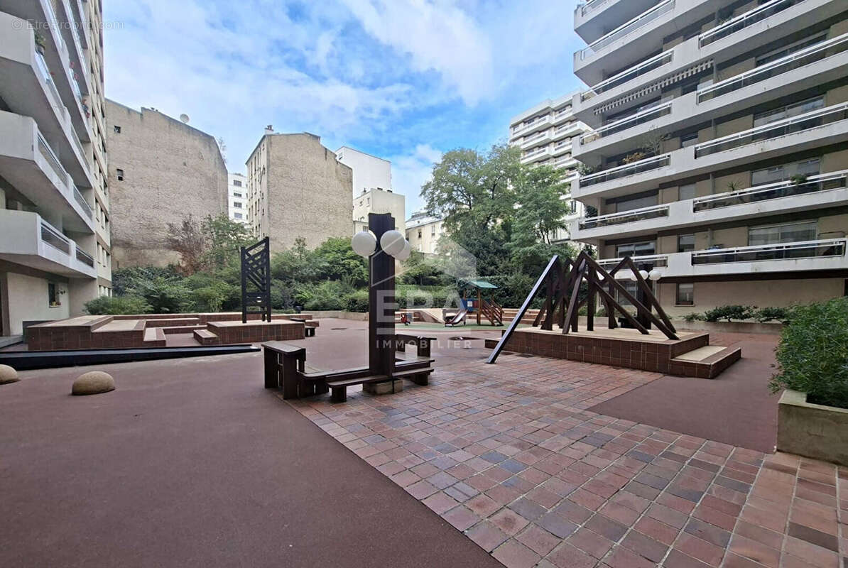 Appartement à PARIS-11E