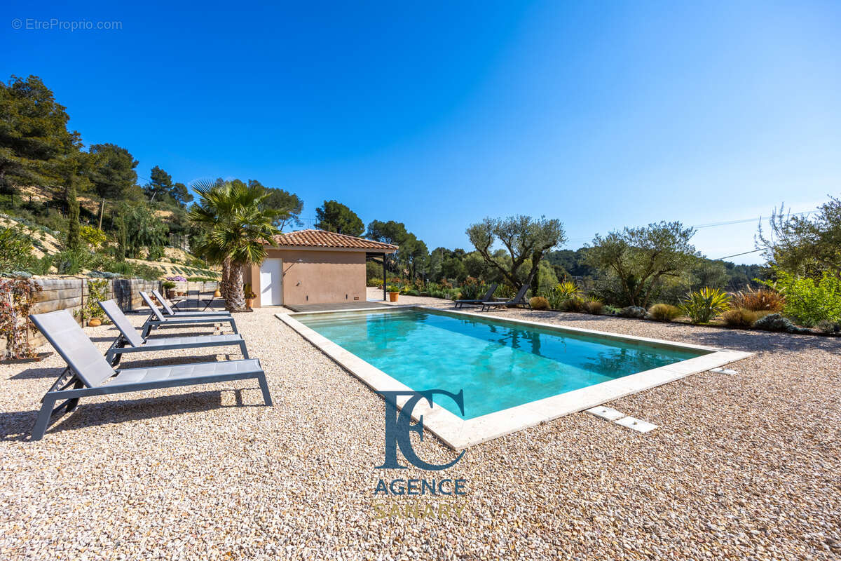 Maison à LA CADIERE-D&#039;AZUR