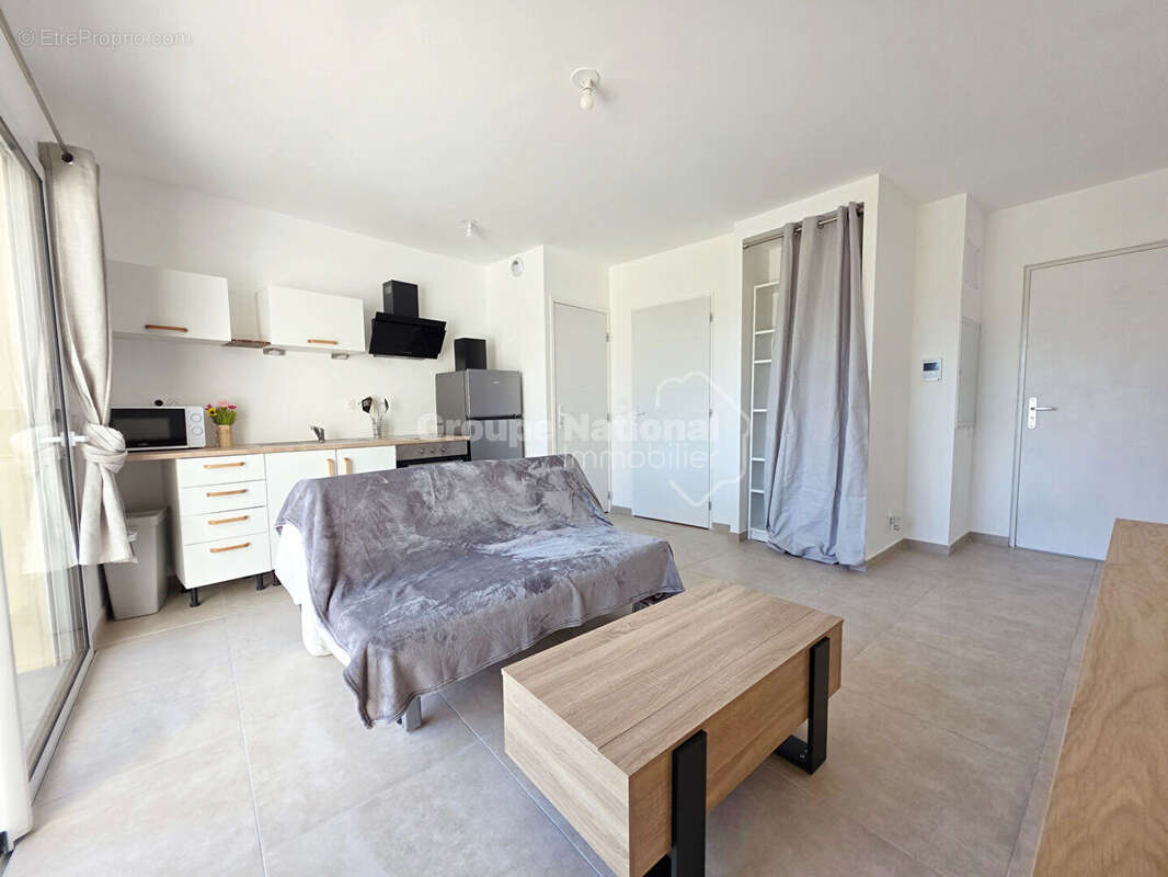 Studio 23 m² Centre-ville d'Istres Terrasse sans vis-à-vis + parking sécurisé - photo 6