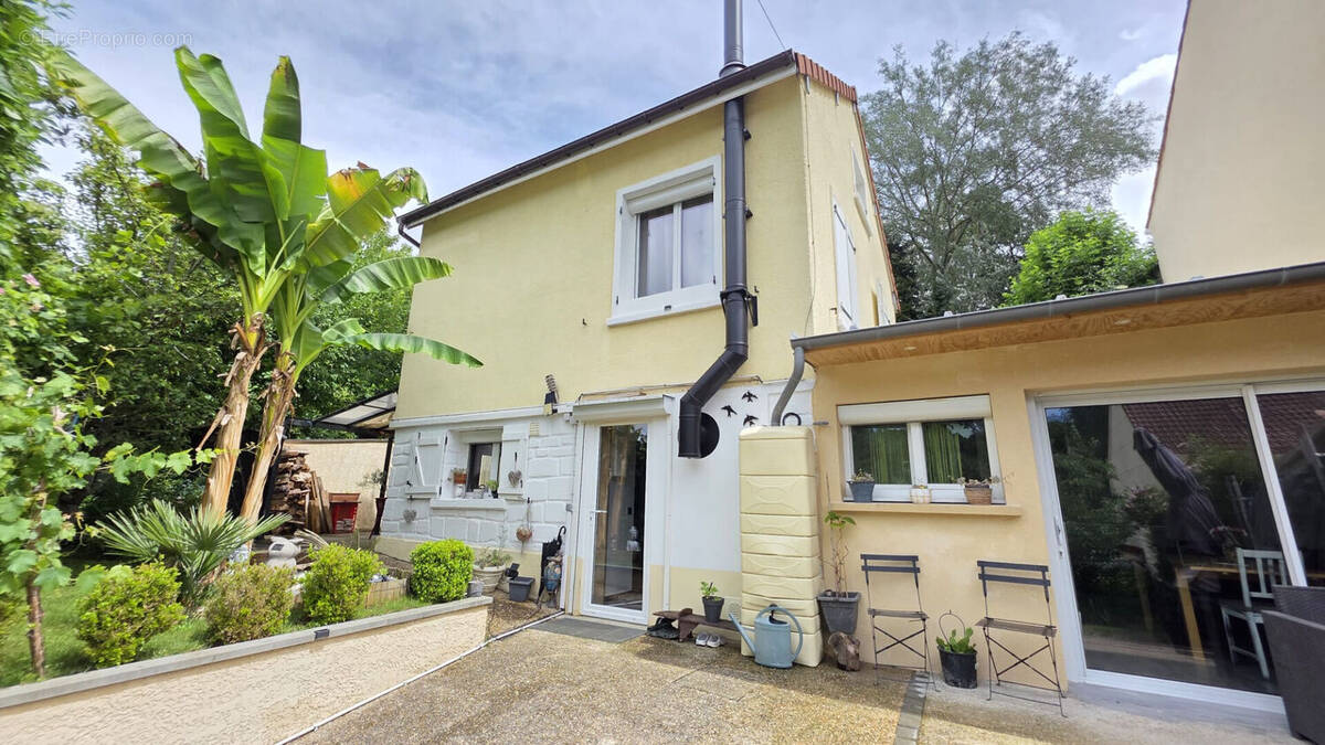 Maison à VIARMES