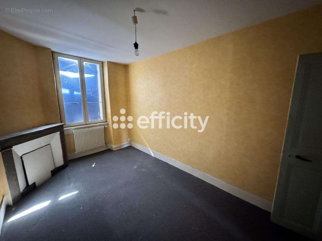 Maison à SAINT-VALLIER