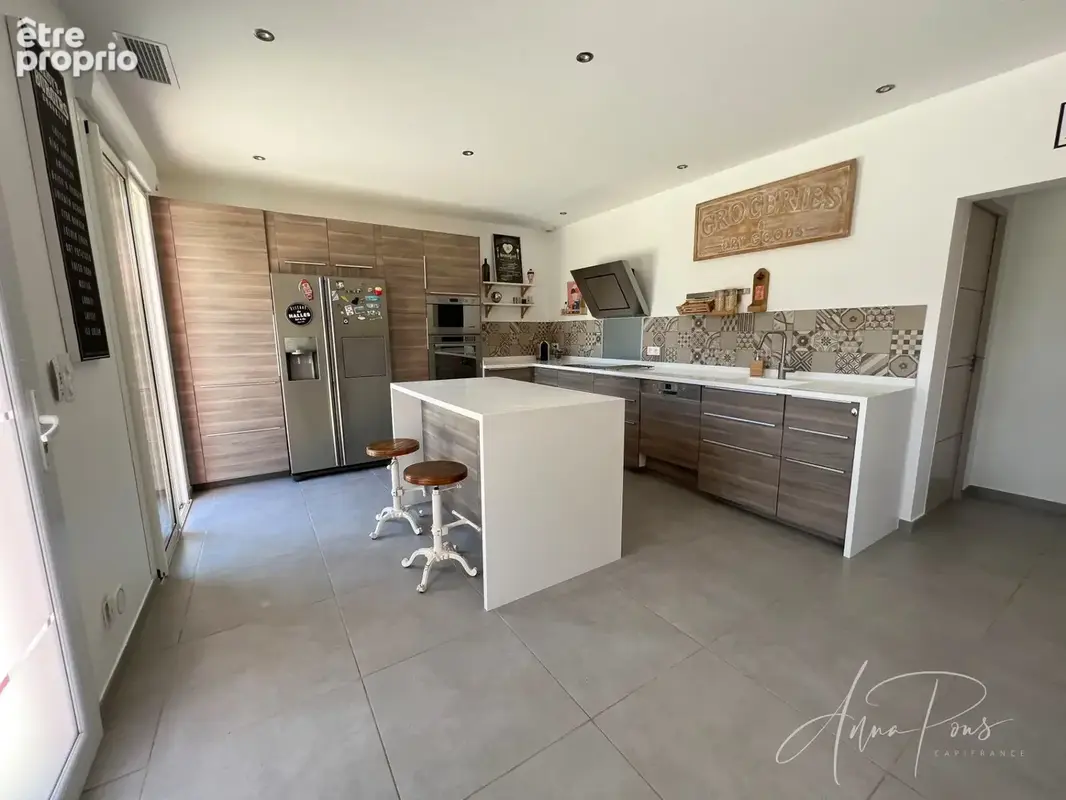Dpt Var (83), à vendre HYERES Villa sans vis à vis- 1000m² de terrain - 3 chambres  - piscine - jardin - GARAGE - photo 47