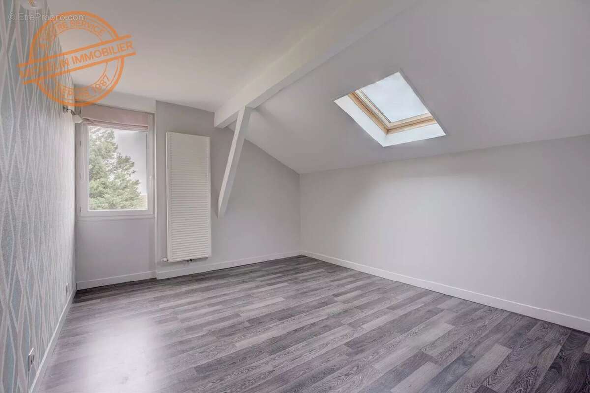 Maison à CHAMPAGNE-AU-MONT-D&#039;OR