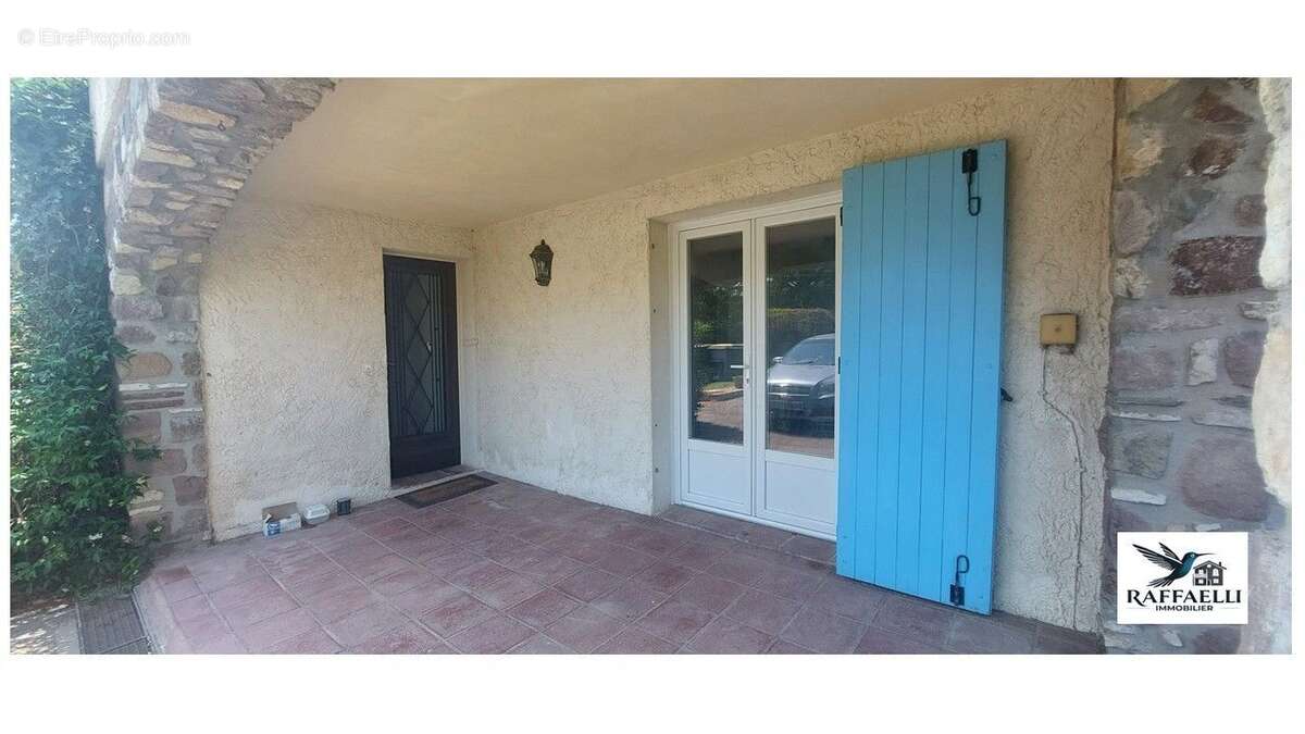 Maison à PUGET-SUR-ARGENS