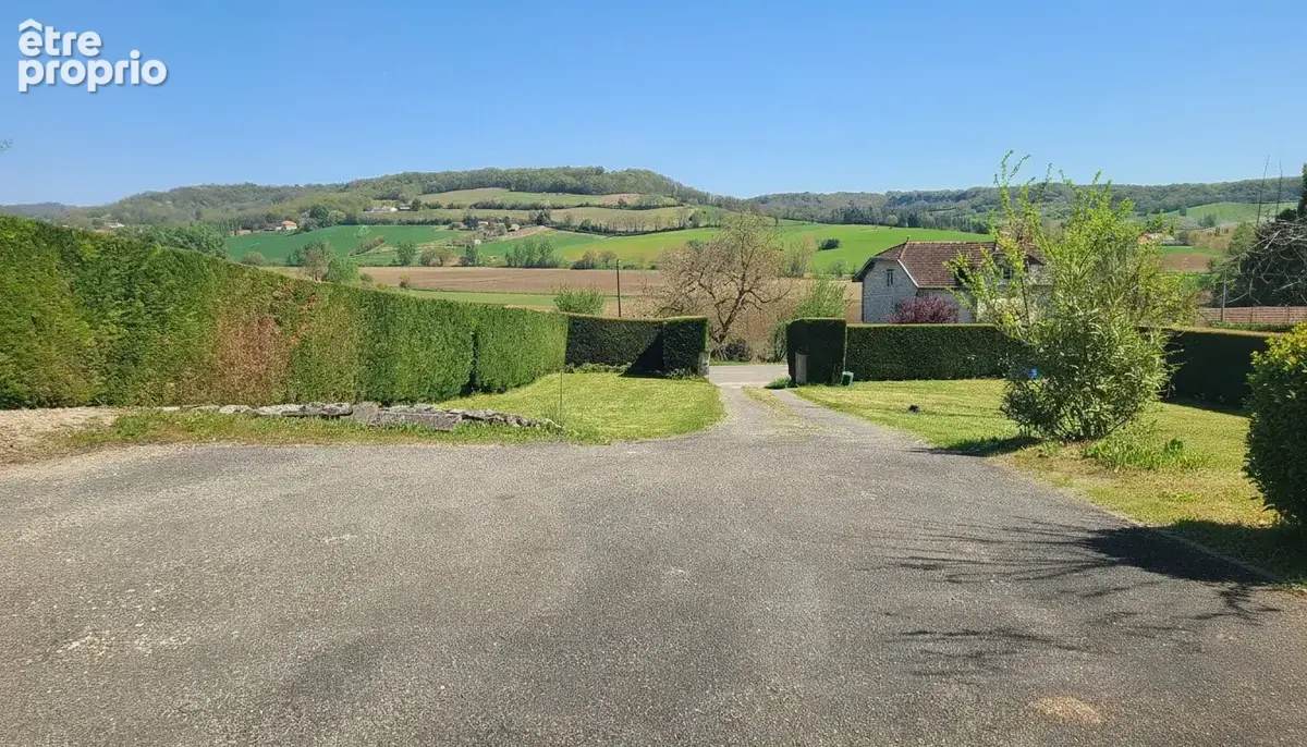 Lauzerte - Une adresse stratégique aux multiples possibles, entre projet professionnel et maison de famille - photo 4