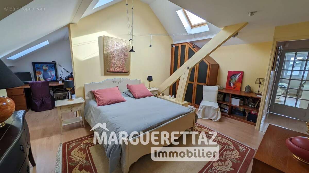 Maison à CRANVES-SALES