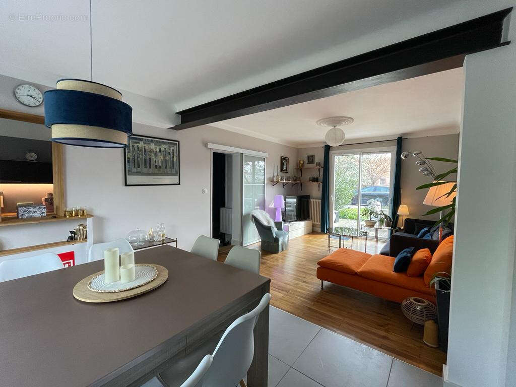 Maison à LES SORINIERES