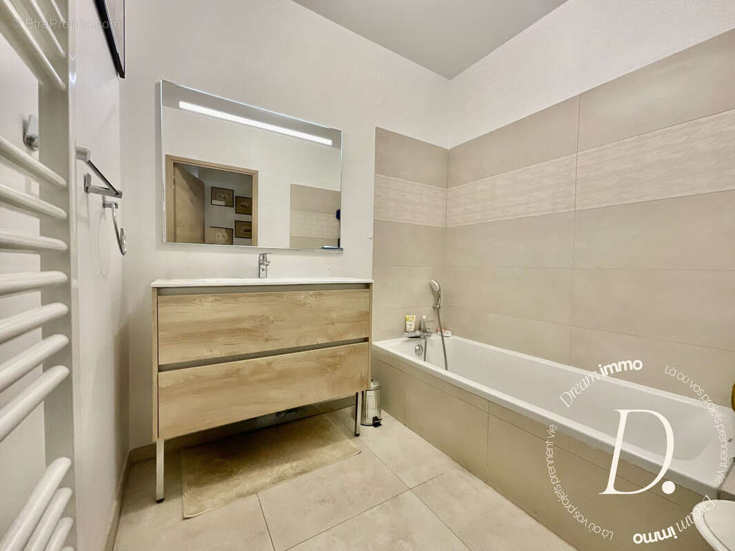 Appartement à HYERES