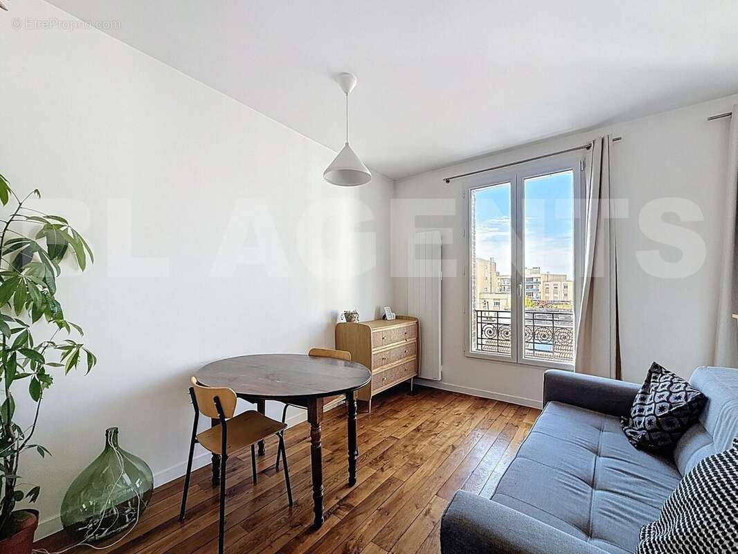 pantin_00008 - Commerce à PANTIN