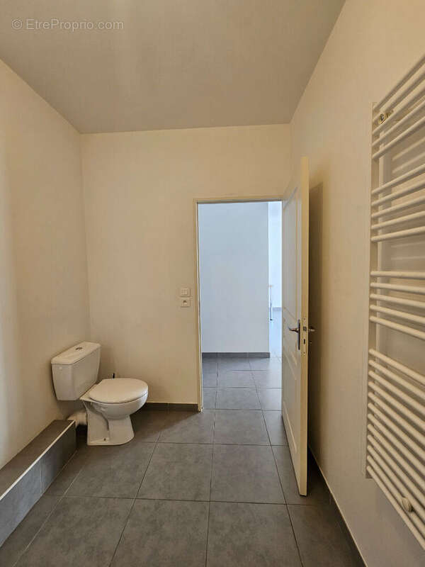 Appartement à MARSEILLE-1E