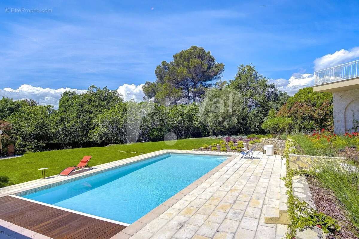 Maison à MOUGINS