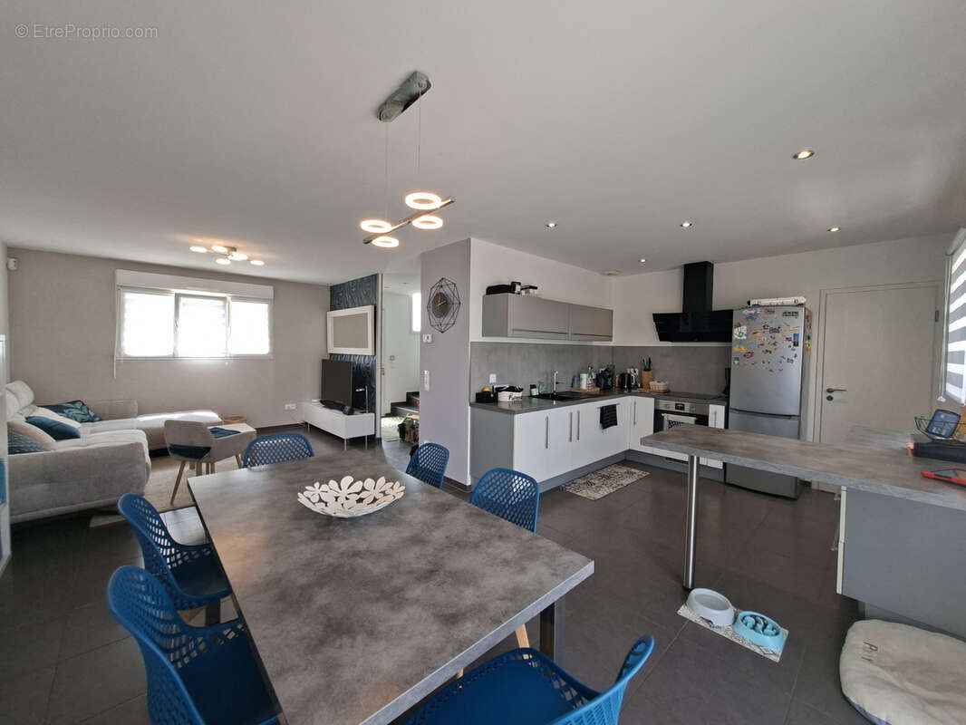 Pournoy la Grasse, maison récente 106 m2 avec 3 chambres sur une parcelle de 510 m2 - photo 5
