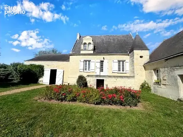 Maison 8 pièces 191 m² à vendre à Villebernier (49400) - photo 2