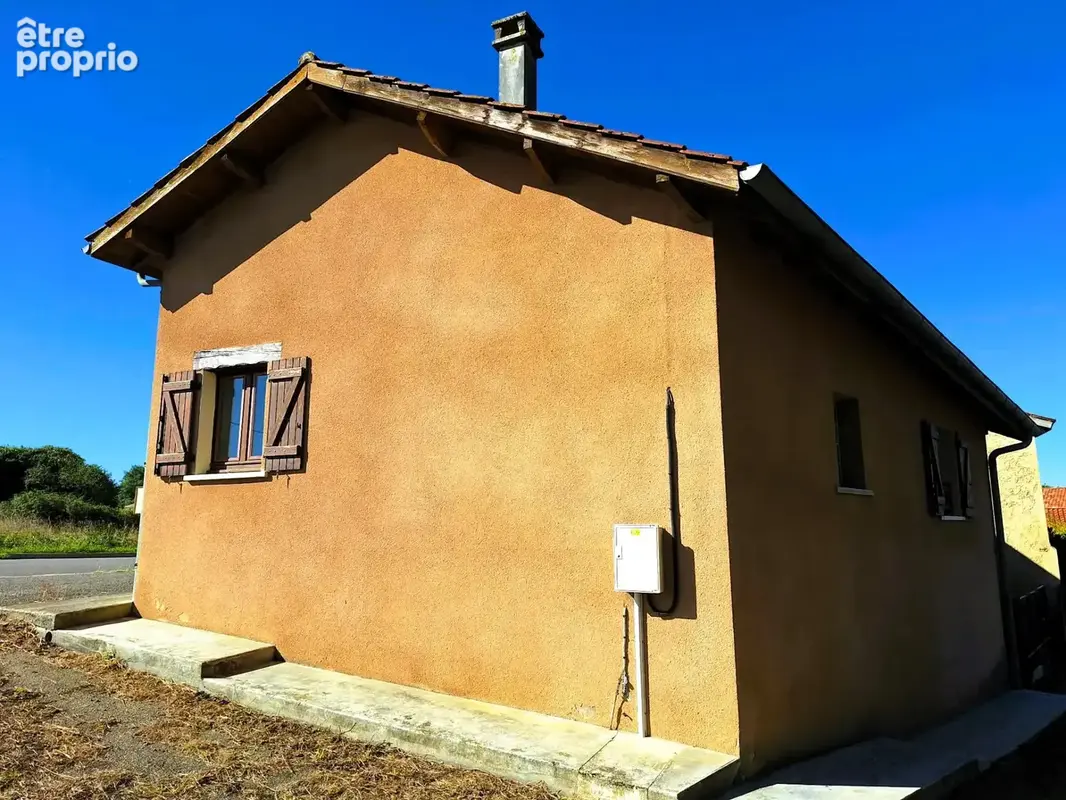  À VENDRE – Maison ancienne de 76 m² avec 2 chambres, sous-sol et cour à Vergoignan - photo 17
