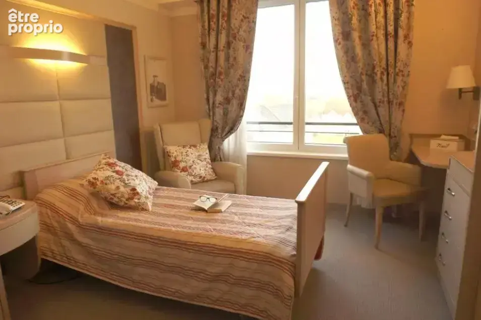 Investissement locatif  st maur des fosses  résidence ehpad de l'orme  7.16 % de rentabilité - photo 2