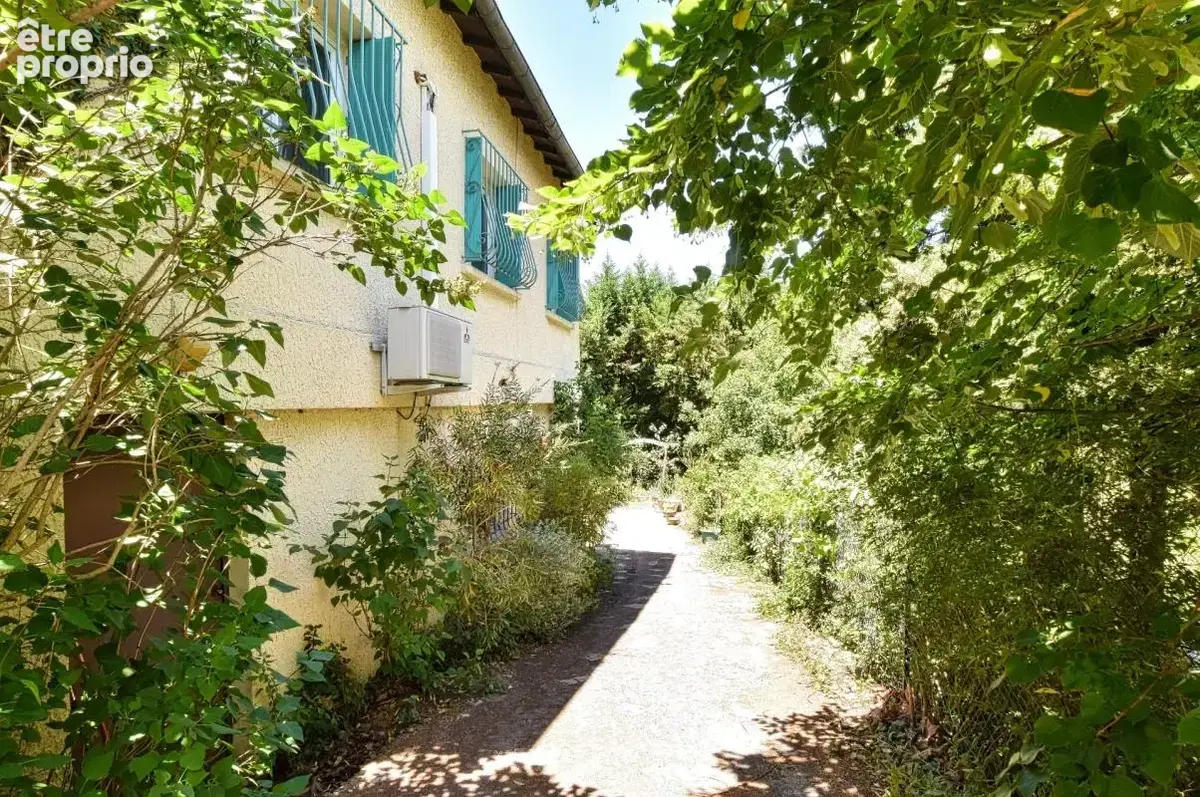 Maison familiale avec garage, atelier et fort potentiel d'évolution - photo 3