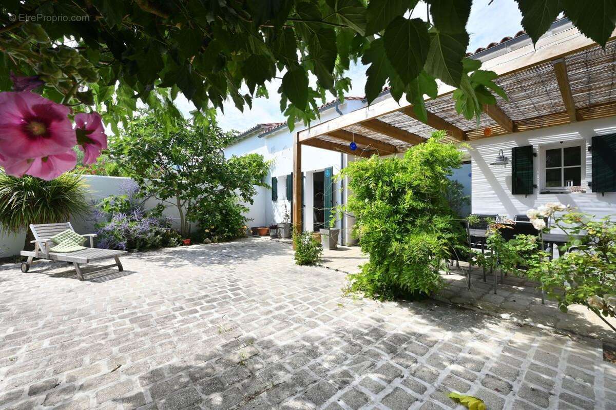 Maison à LA FLOTTE