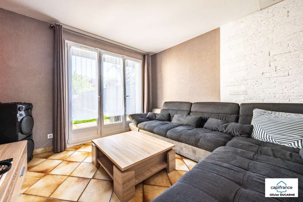 Maison louée à vendre, 6 pièces GENLIS (21) pour investisseur, 4 chambres, terrain arboré et garage - photo 5