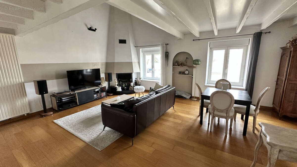 Appartement à BEAUMONT-LES-VALENCE