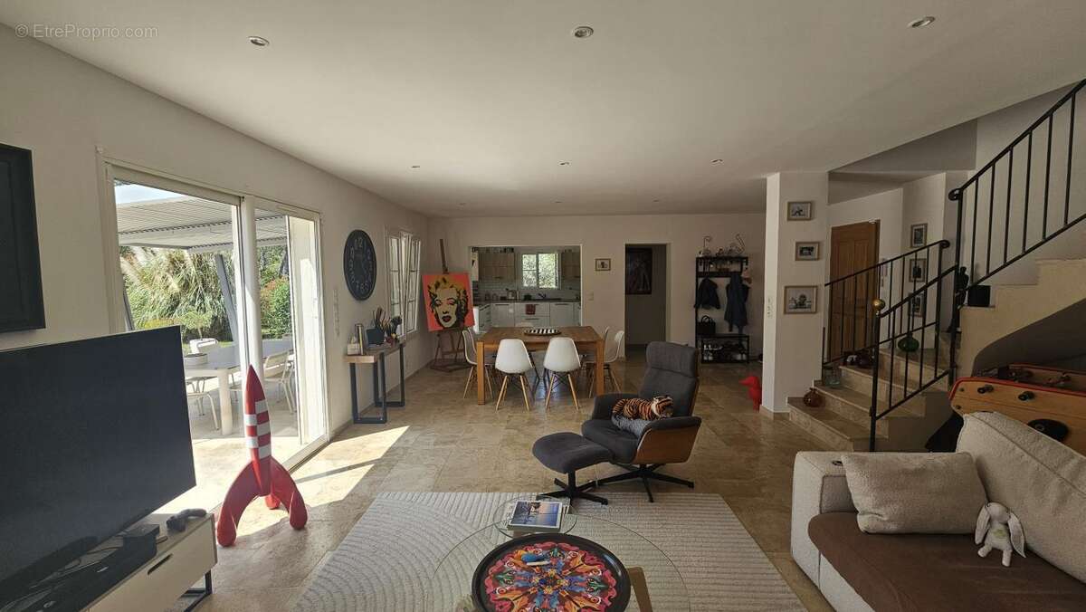 Maison à LORGUES
