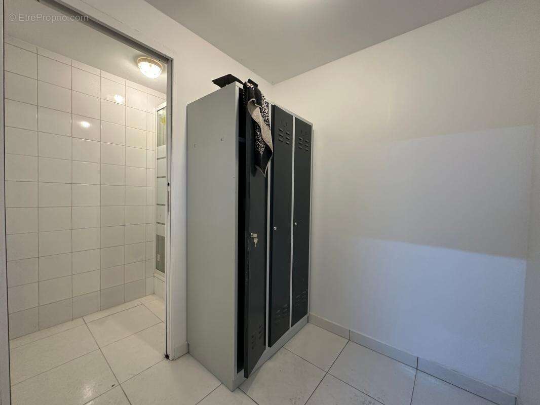 Commerce à GUILLERVAL