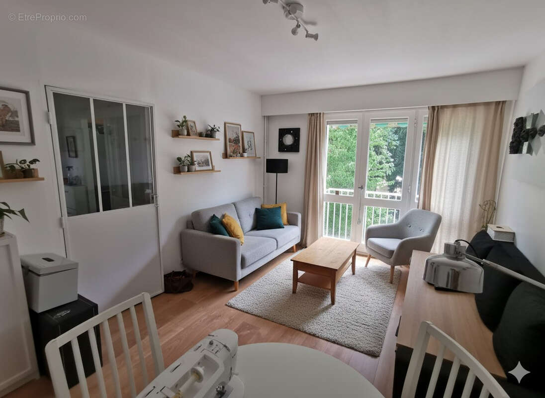 Appartement à EPERNON