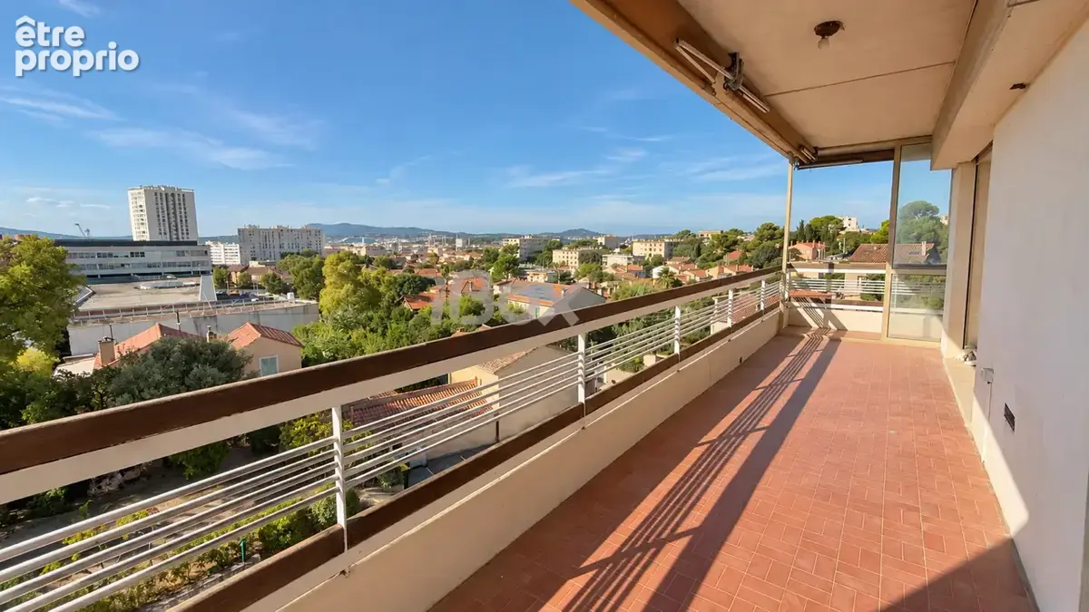 TOULON - HAUT DE CLARET - T3 avec Terrasse Parking collectif Ascenseur - photo 2
