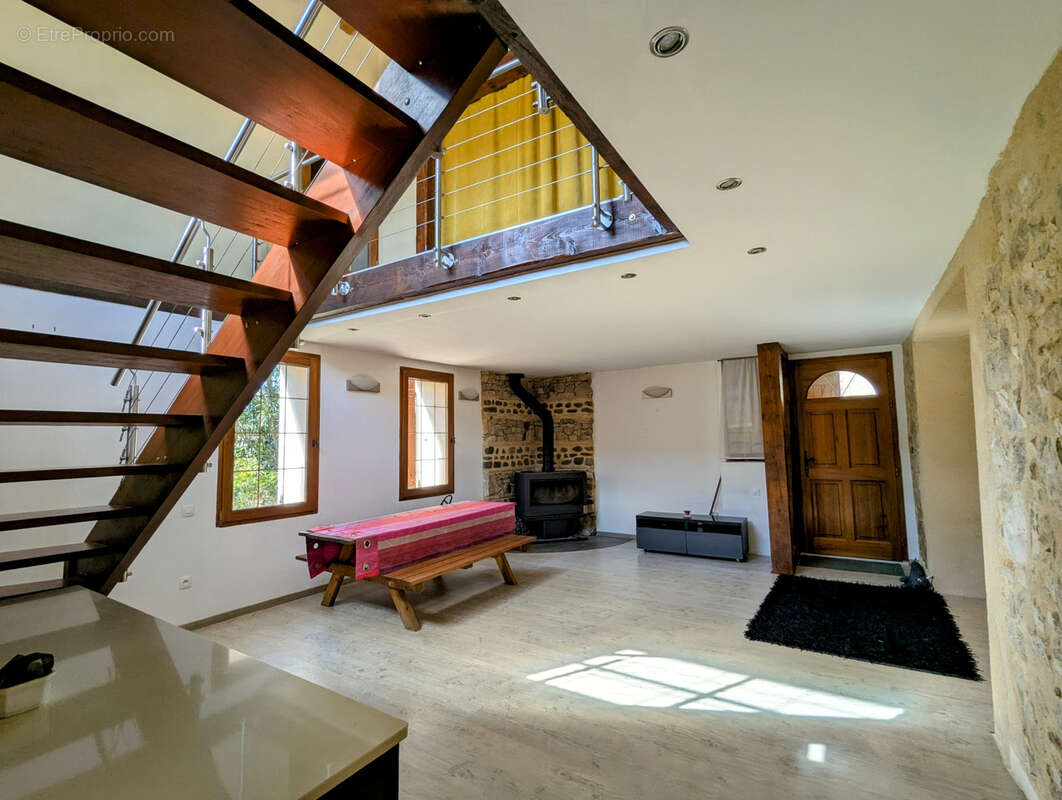 Maison d’architecte rénovée   Volumes généreux   Calme absolu   Parcelle piscinable - photo 8