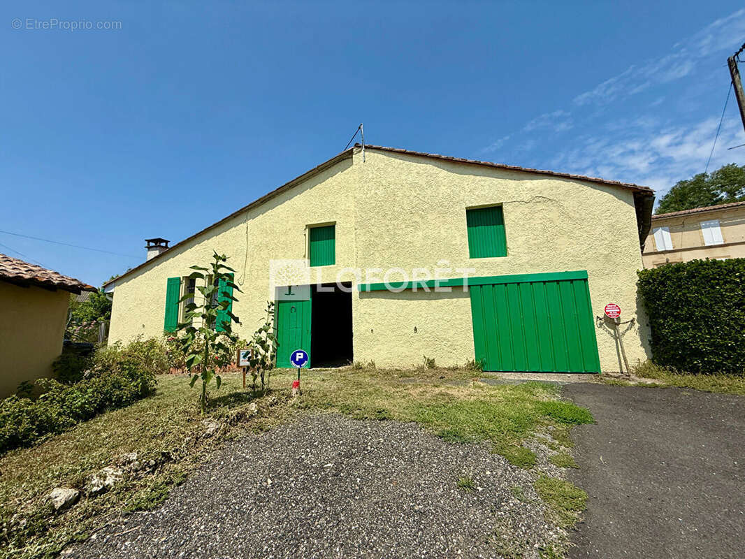 Maison à SAINTE-CROIX-DU-MONT