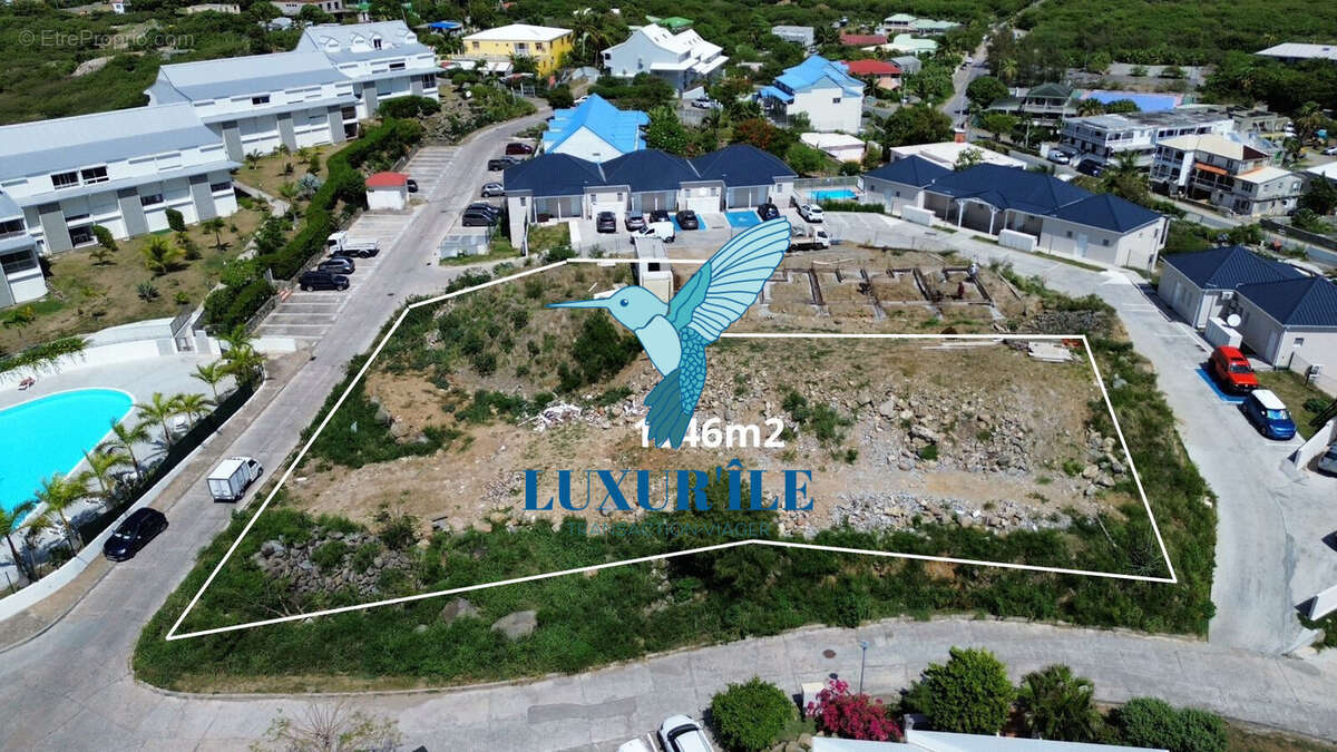 Terrain à SAINT-MARTIN