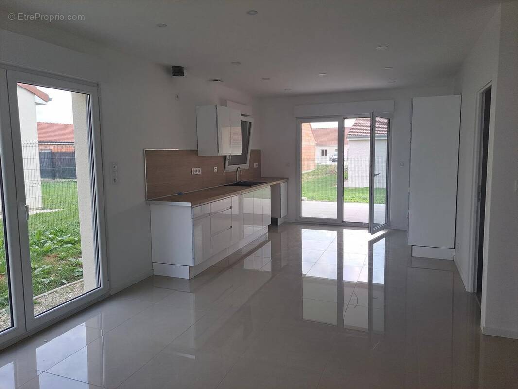 Maison à VILLIERS-EN-LIEU