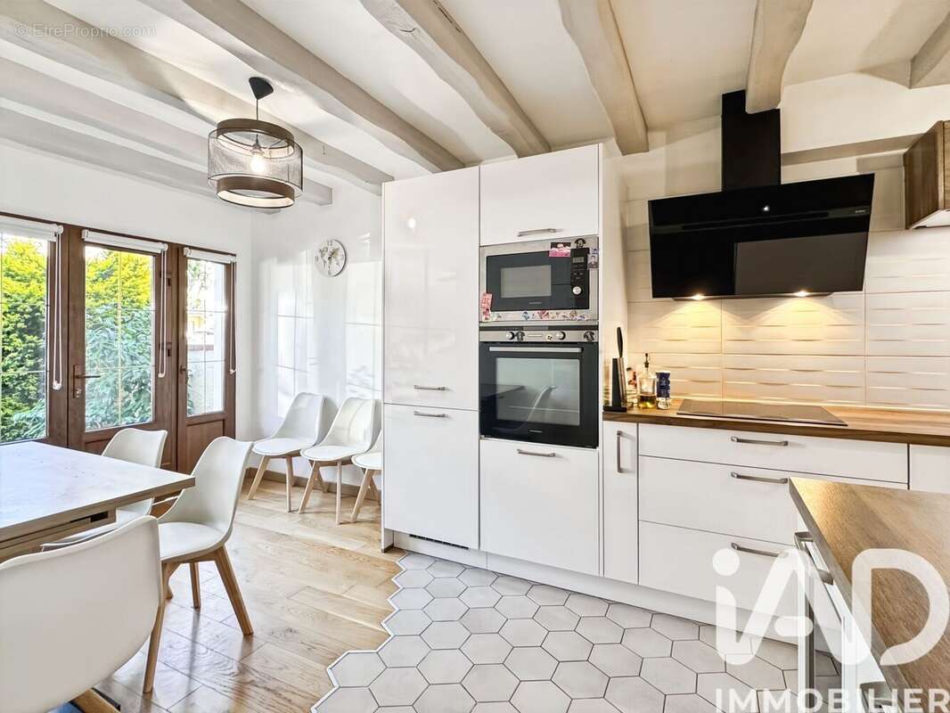 Photo 3 - Maison à SAINT-GERMAIN-LES-ARPAJON