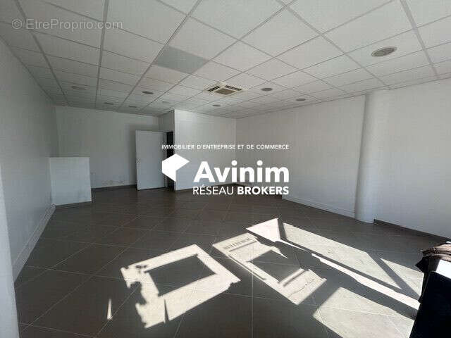 Commerce à TOURNEFEUILLE