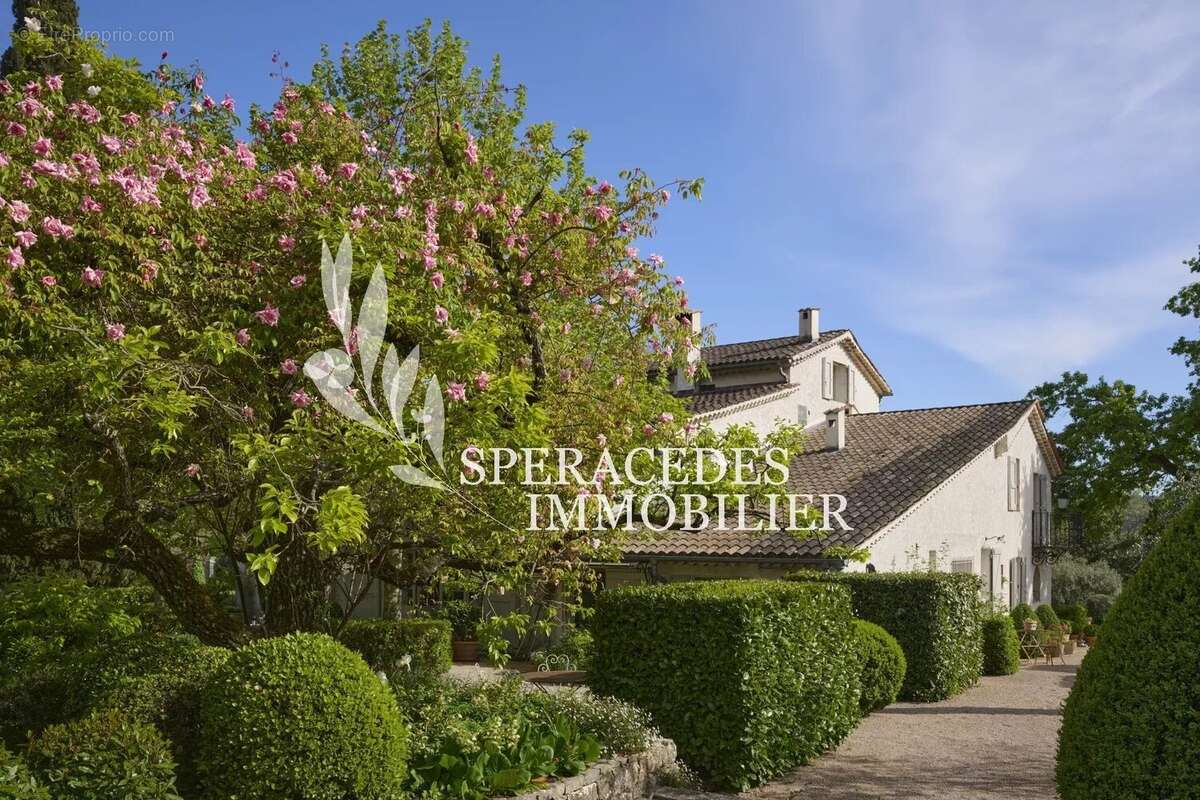 Maison à PEYMEINADE