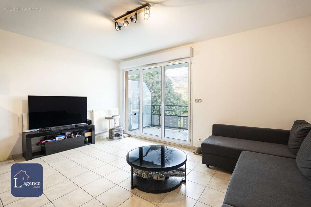 Appartement à SAINT-GENIS-POUILLY