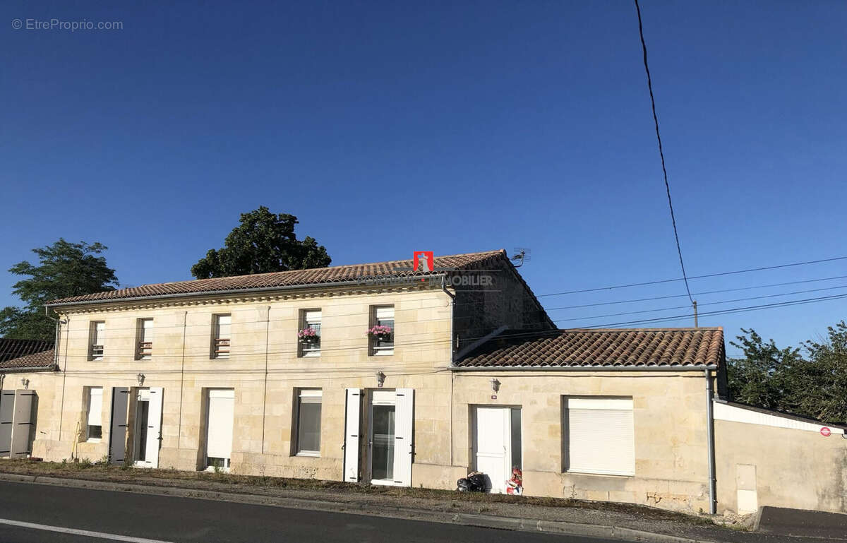 Maison à PUGNAC