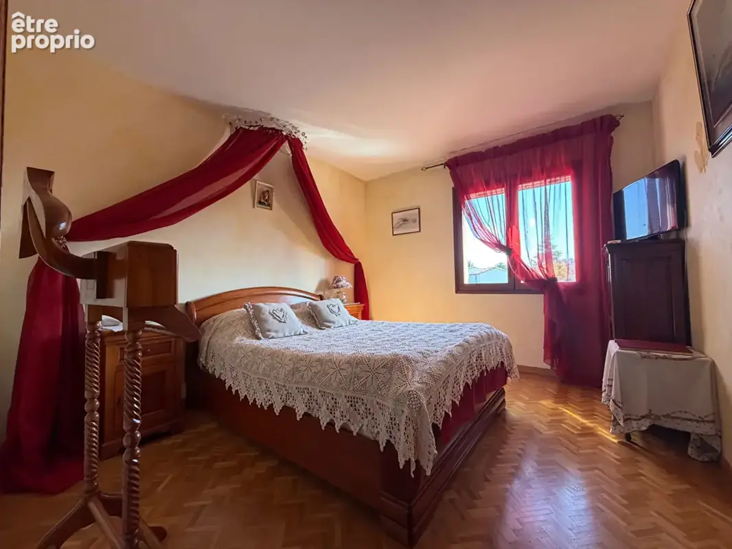 LA GAUDE - Maison  4 pièce(s) 154 m2 avec Piscine - photo 9