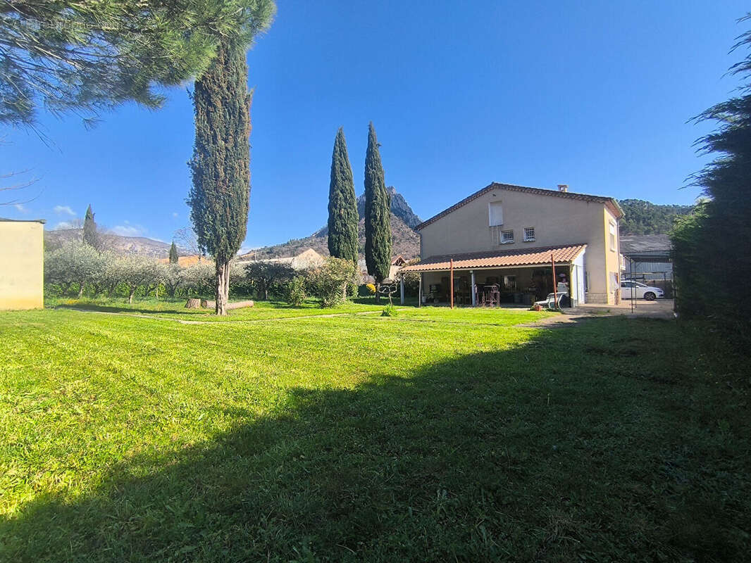 Maison à BUIS-LES-BARONNIES
