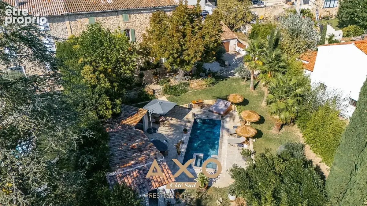 Coudoux - maison de caractère en pierre - 317 m² - 2 habitations - piscine - jardin paysager - terrain 1 600 m² - 1 400 000     - photo 20